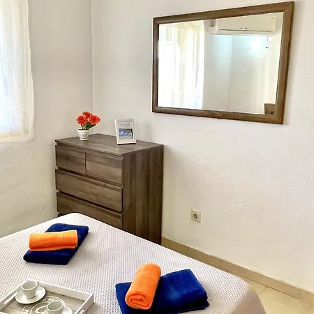 Apartbeach Turquesa 503 Y Vistas Piscina Apartman La Pineda